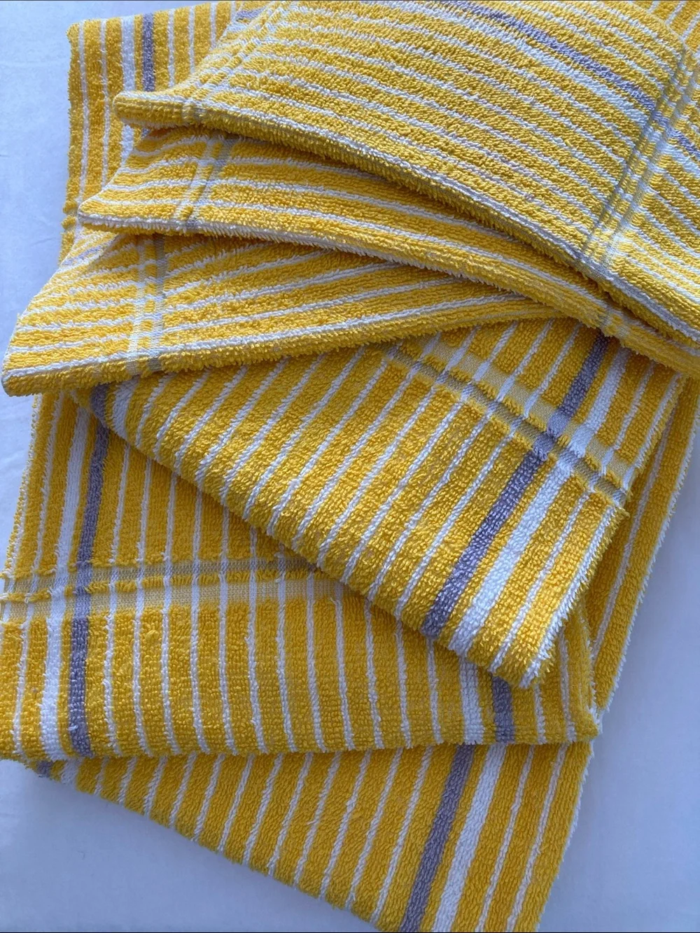 Vintage 1970s Yellow & Lavender Cannon Royal Family Bath Towels & Wascloths